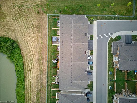 2nd image of 74 Laguna Village Cres