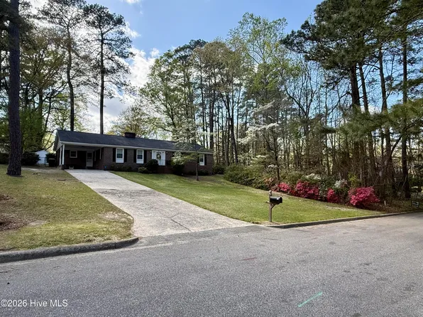 903 E Woodlawn Drive, Williamston, NC 27892