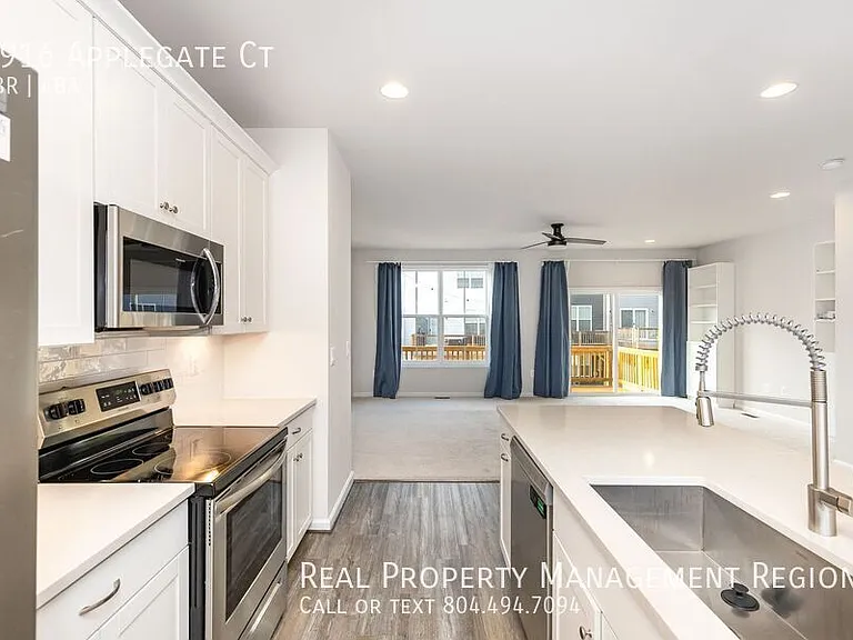 3916 Applegate Ct — Photo 10