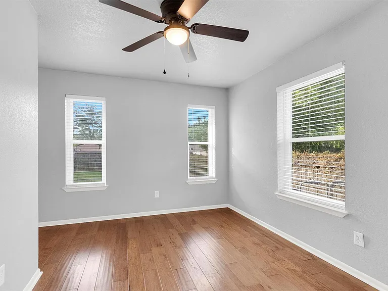 213 County Line Rd — Photo 12