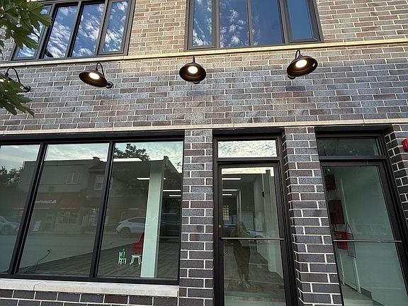 2nd image of 33 N Cass Ave #2