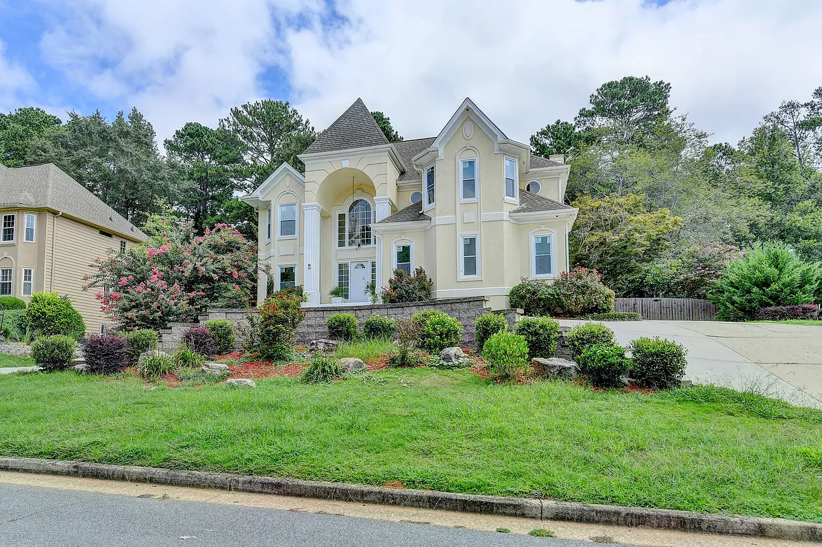Building Photo - 1795 Laurel Creek Dr