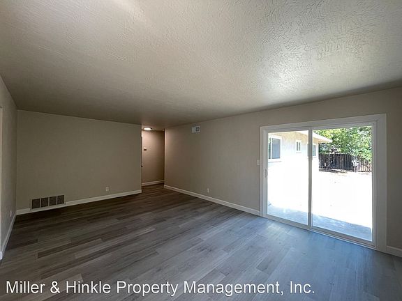 3rd image of 508 Westlake Dr