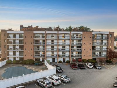 40 Main St APT 505, Stoneham, MA, 02180