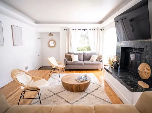 2461 Walgrove Ave, Los Angeles, CA 90066