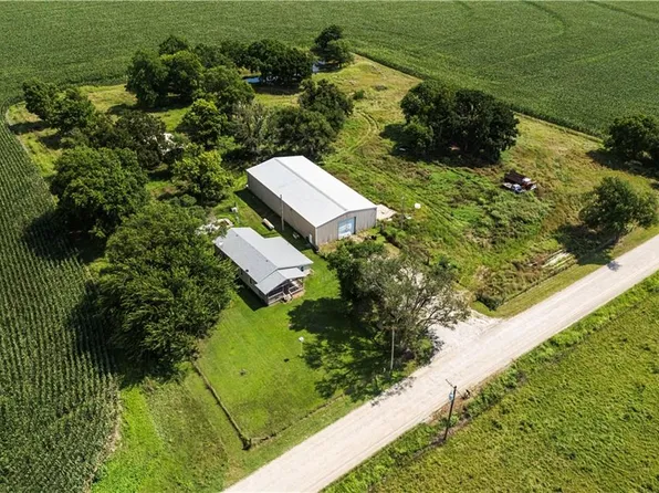 18720 800th Rd, Altoona, KS 66710