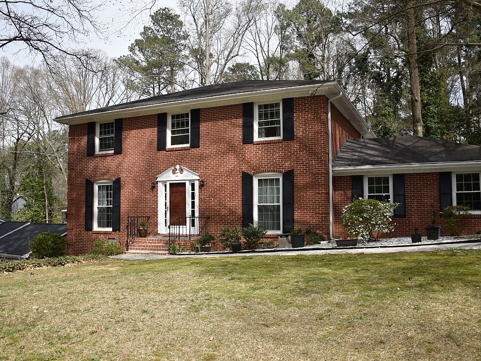 1st image of 2313 Sherbrooke Dr