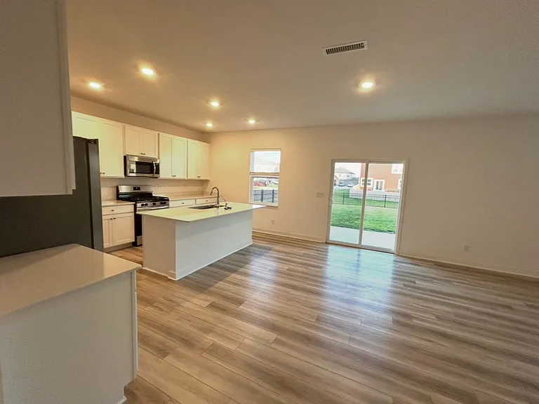 6941 Teder Creek Ln — Photo 7