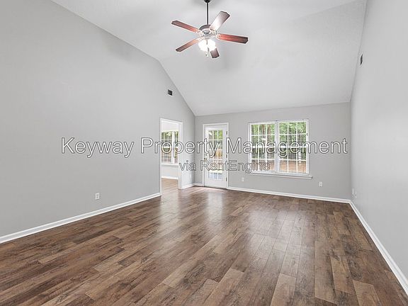 5th image of 1391 Watsonia Dr