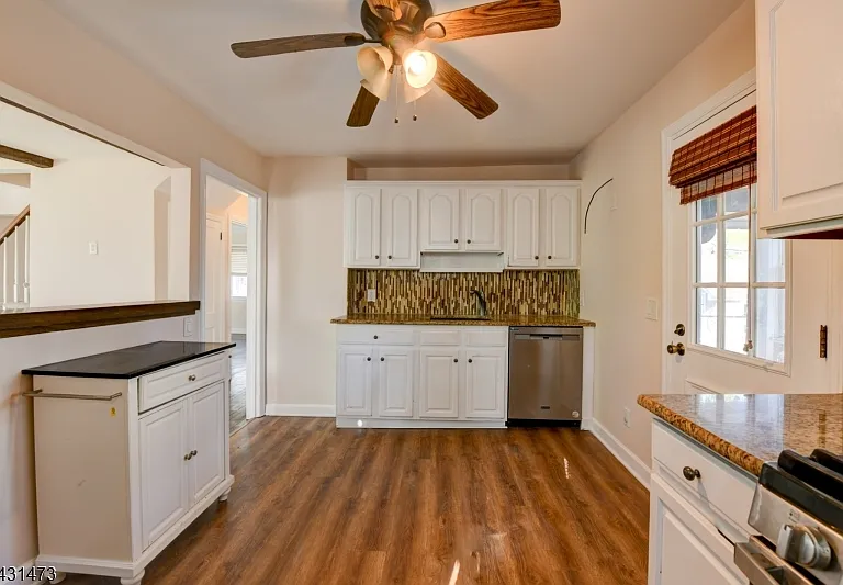 72 Colonial Dr — Photo 11