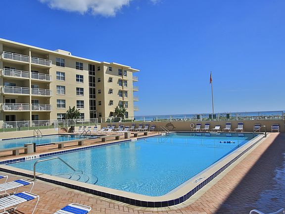 5th image of 4151 S Atlantic Ave #2090