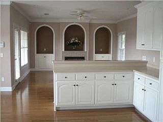 3rd image of 2823 Lake Cove Cir