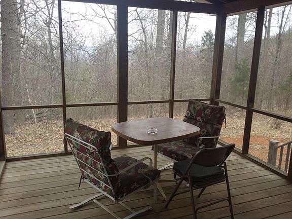3rd image of 327 Poplar Place Ln