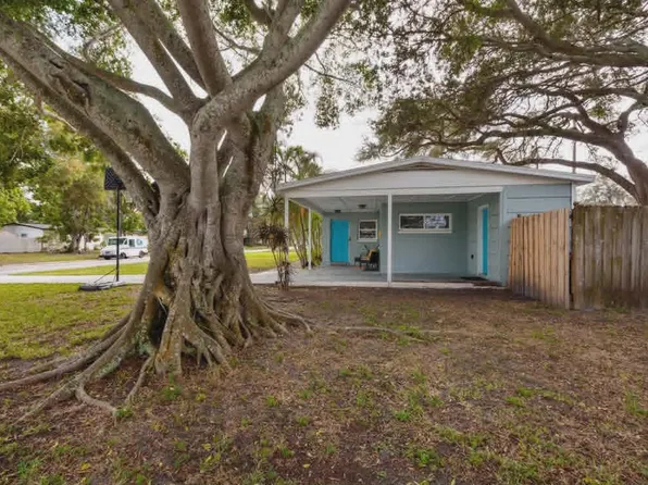 7598 17th Way N, Saint Petersburg, FL 33702