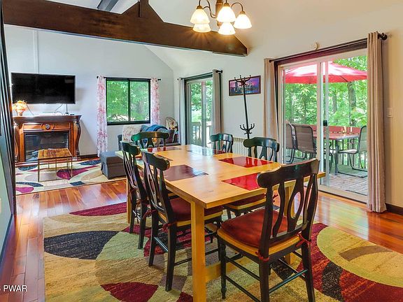 4th image of 111 Park Ct