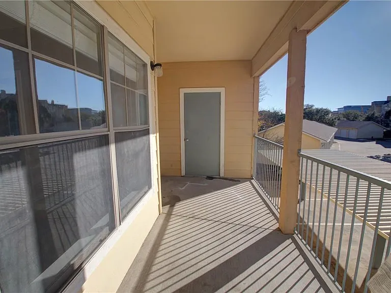2320 Gracy Farms Ln #1321 — Photo 13