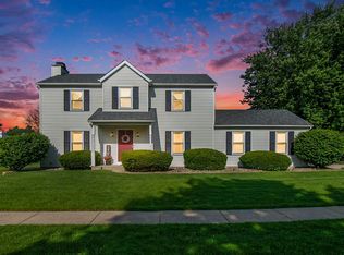 52117 Mallard Pointe Dr, Granger, IN