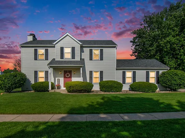 52117 Mallard Pointe Dr, Granger, IN 46530