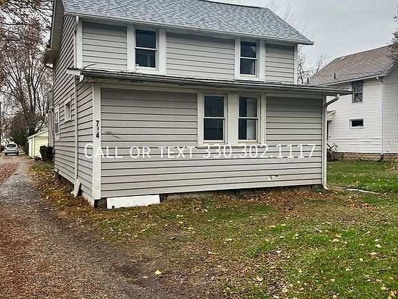 2nd image of 714 N Ave Ne
