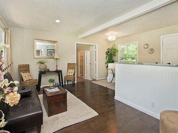 3rd image of 3217 San Medina Ave