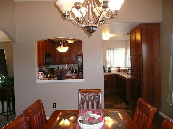 5th image of 306 Canyon Creek Dr