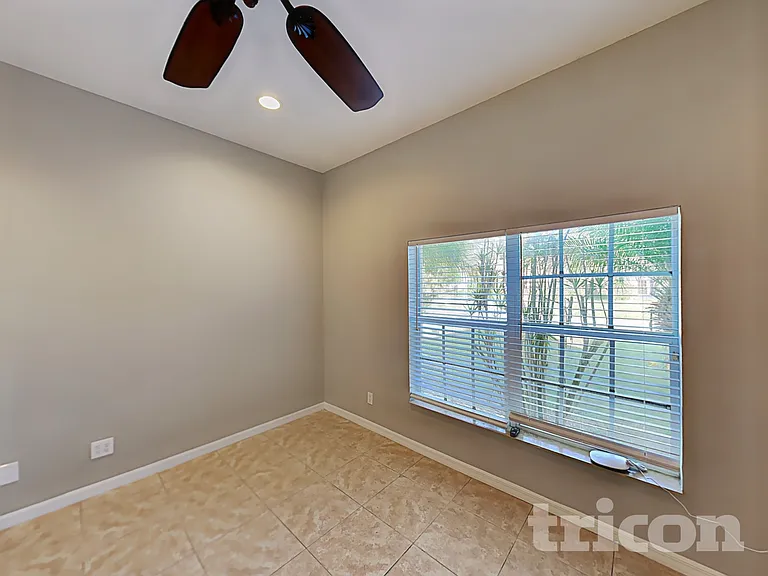 13305 Silvercreek Dr — Photo 4