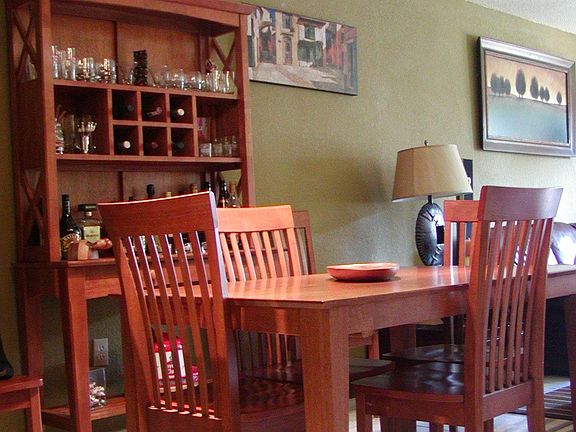 Exquisite Dining Area