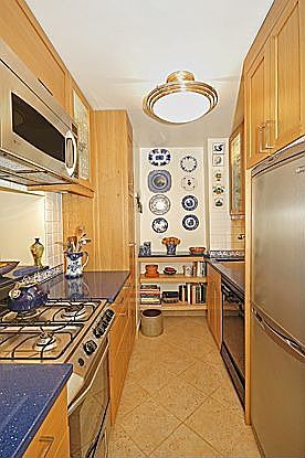 3rd image of 1285 1st Ave #13E