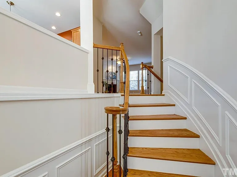 2745 Laurelcherry St — Photo 7