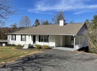 1542 Jennys Cove Rd, Cleveland, GA 30528