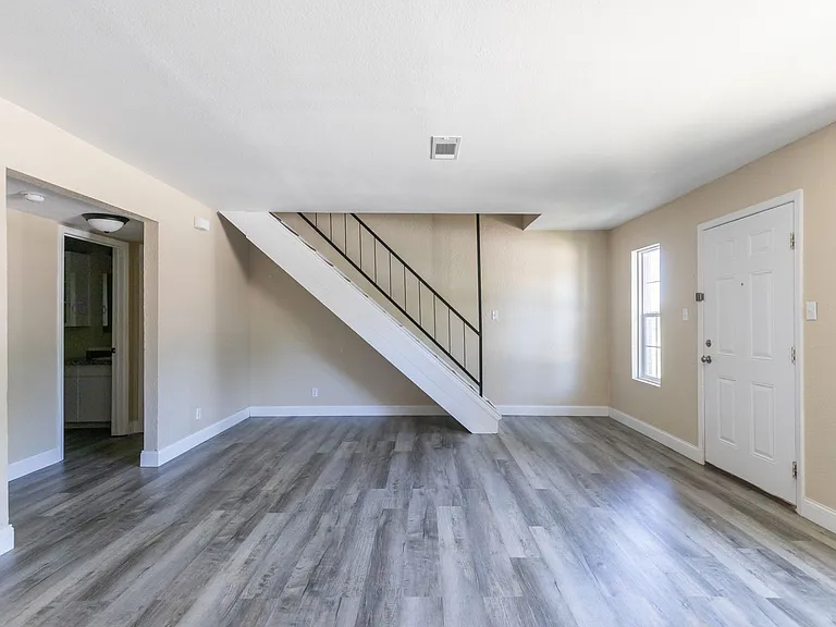 701 S Marsh St — Photo 7