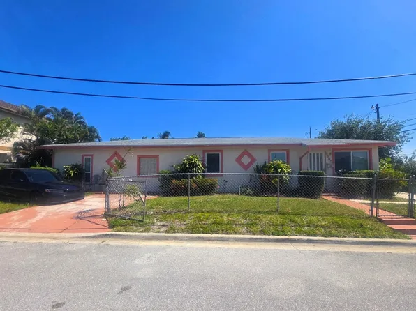 1585 W 36th St, Riviera Beach, FL 33404