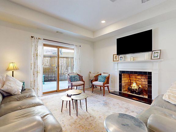 4th image of 23 Greate Bay Dr Unit 23
