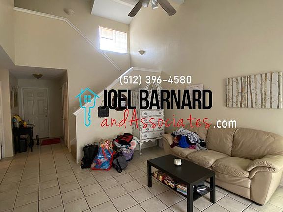 3rd image of 122 Crest Dr