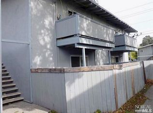 2836 Apple Valley Ln, Santa Rosa, CA 95403