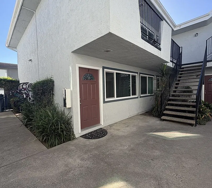 243-247 Mathilda Dr