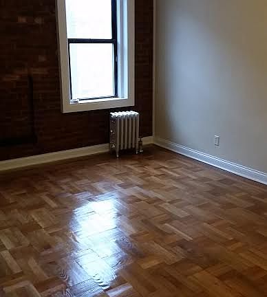 4th image of 530 Parkside Ave APT 3B