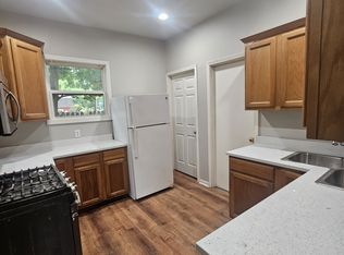 1009 Devonshire St, Hobart, IN 46342