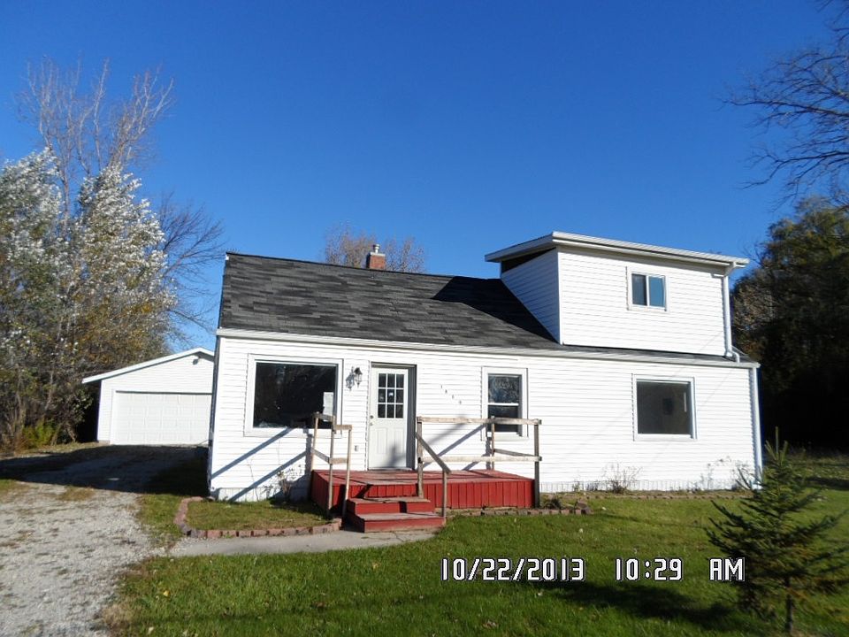 2nd image of 1880 Huntington Rd