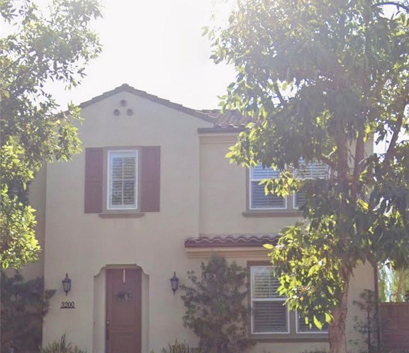 1st image of 3200 E Santa Fe Rd