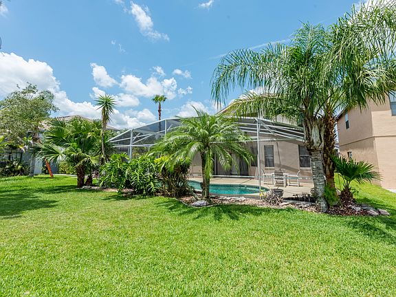 4th image of 705 Hardwood Cir