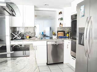 2410 NE 10th St #123, Hallandale, FL 33009