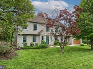 1090 Stonegate Rd, Hummelstown, PA 17036