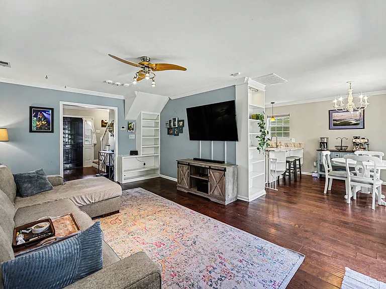 12423 Jacquelyn Ct — Photo 9