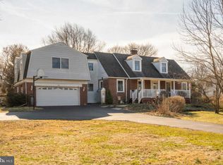 912 S Collegeville Rd, Phoenixville, PA 19460