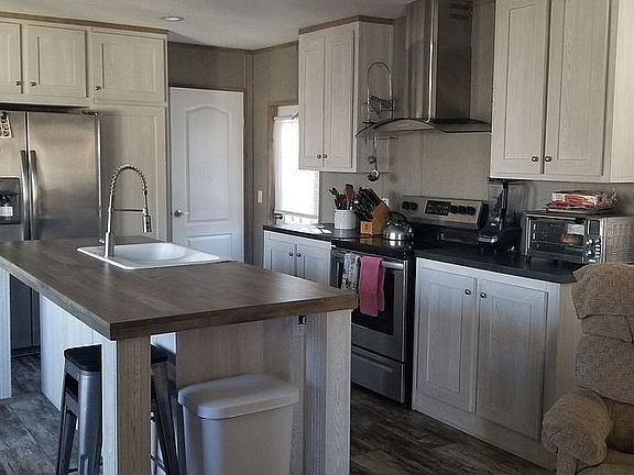 5th image of 1601 E Slaughter Ln Trailer 174