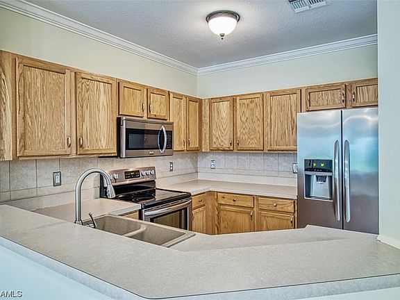 5th image of 8104 Pacific Beach Dr