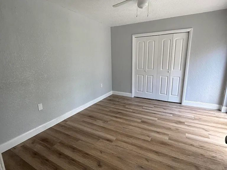 6905 SE 69th Way #6905 — Photo 17