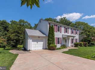 9521 Wallingford Dr, Burke, VA 22015
