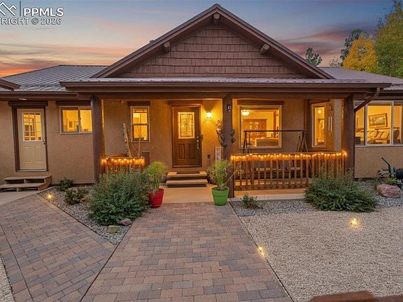 3rd image of 610 Cochetopa Rd